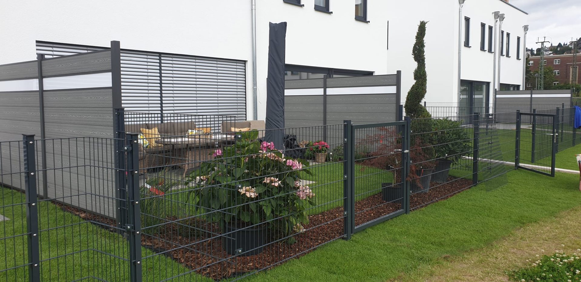 Garten mit Sichtschutz & Doppelstabmatten
